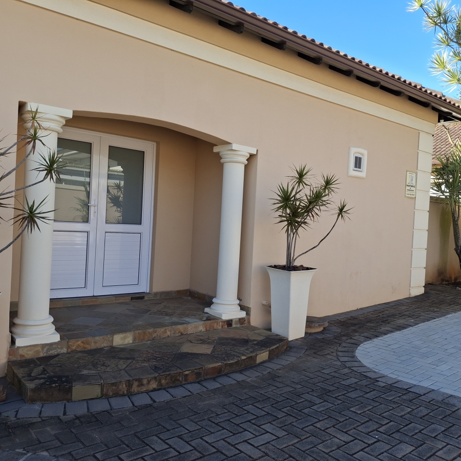 To Let 3 Bedroom Property for Rent in Vincent Eastern Cape
